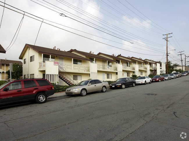 Building Photo - Ridgewood Apartments