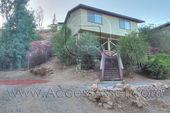 Building Photo - Serene Living In A 2 Bed/2 Bath Home with ...