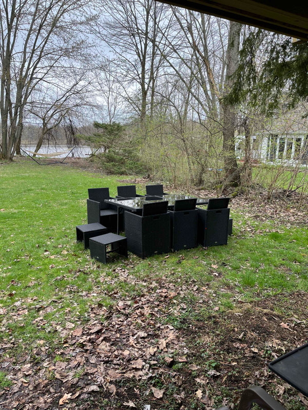 Building Photo - 147 S Rocky River Dr