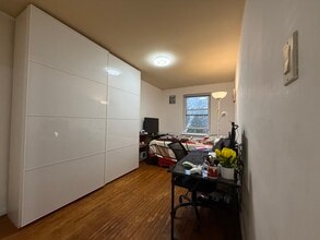 Building Photo - 10-537 Steeles Ave W