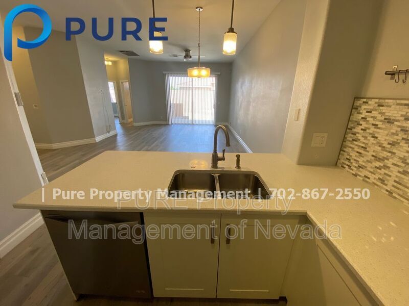 Foto principal - 2854 W Agate Ave