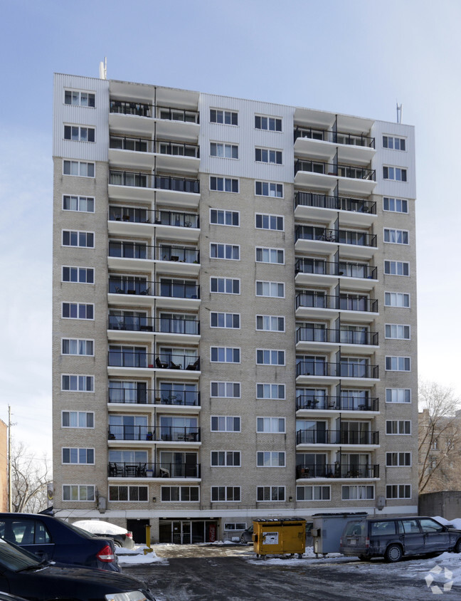 Building Photo - Croydon Apartments