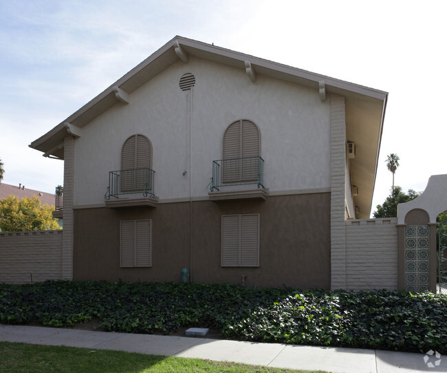 Building Photo - Casa De Jerardo