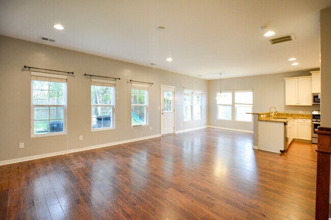 Foto del edificio - Beautiful Home in Limehouse Villas of Ladson