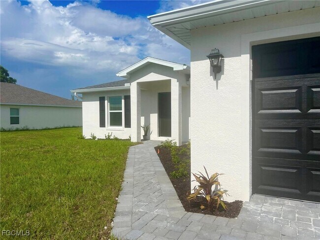 Foto del edificio - 4129 NE 20th Pl