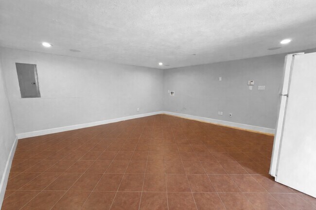 Foto del edificio - 7013 Hemlock St