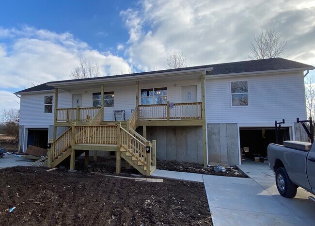 Foto del edificio - 304 W Watson St