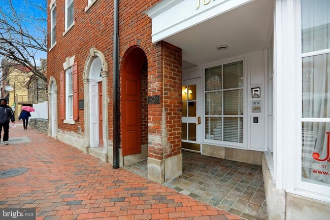 Building Photo - 3039 M St NW