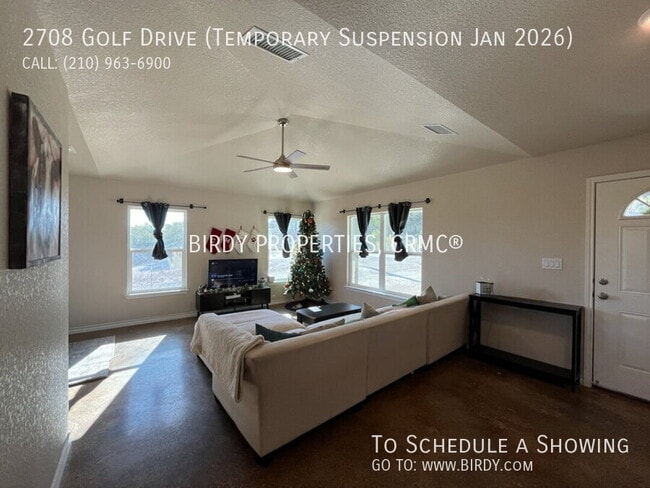 Building Photo - 2708 Golf Dr
