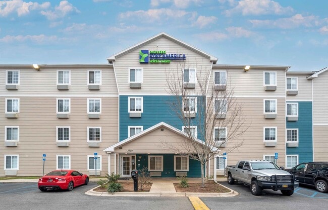 Building Photo - Furnished Studio-Tallahassee - East