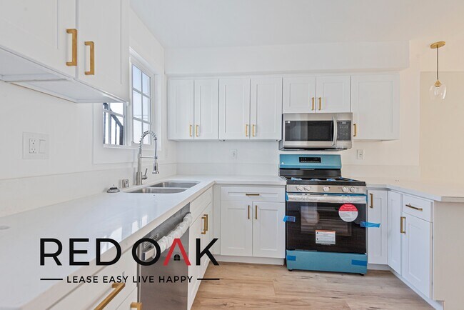 Foto del edificio - Cheerful, Newly Renovated Two Bedroom with...