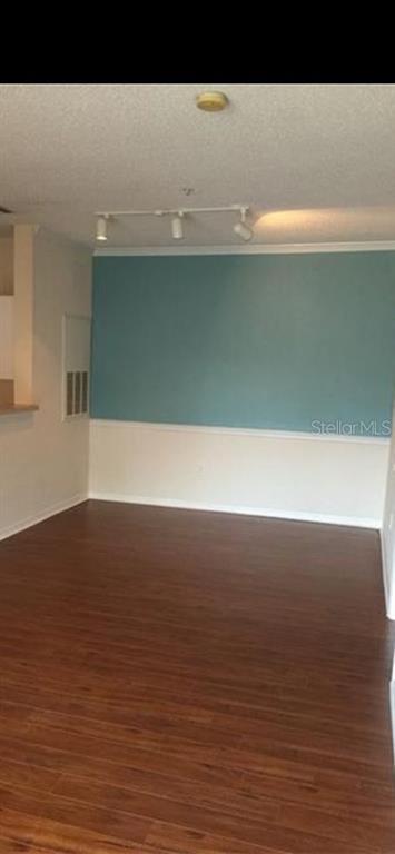 Building Photo - 18001 Richmond Pl Dr