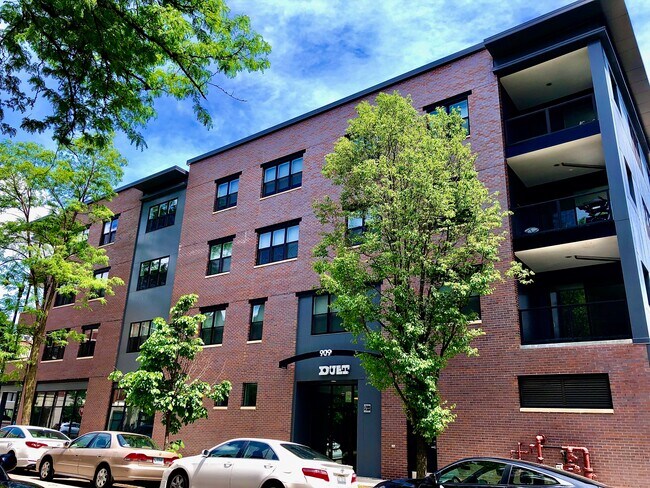 Foto del edificio - 909 W Montana St