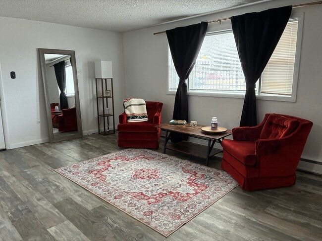 Building Photo - 2901 8th Ave N