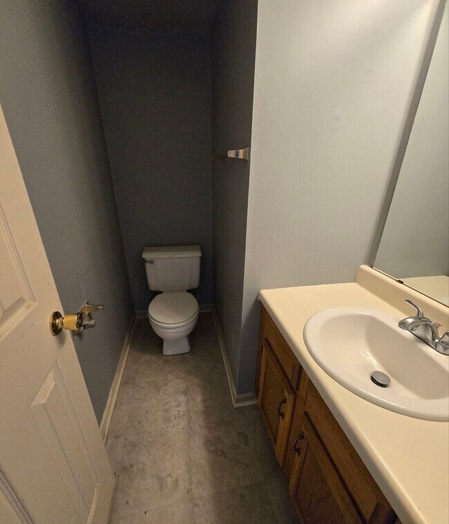 Foto del edificio - 5304 Whisperwood Ct