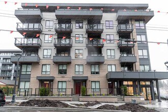 Building Photo - 13439-1394A 94a Ave