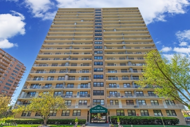 285 Aycrigg Ave Unit 1S, Passaic, NJ 07055 Condo for Rent in Passaic