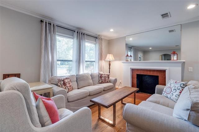 Building Photo - 540 Aqua Dr