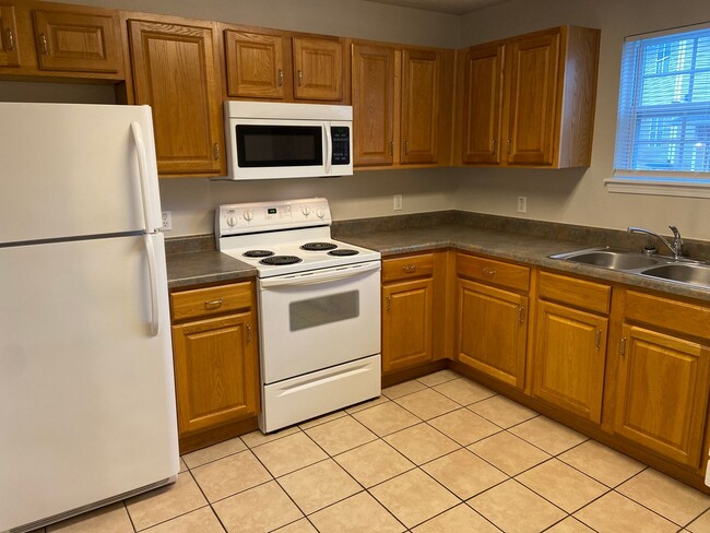 Building Photo - Condominium in Academy Commons