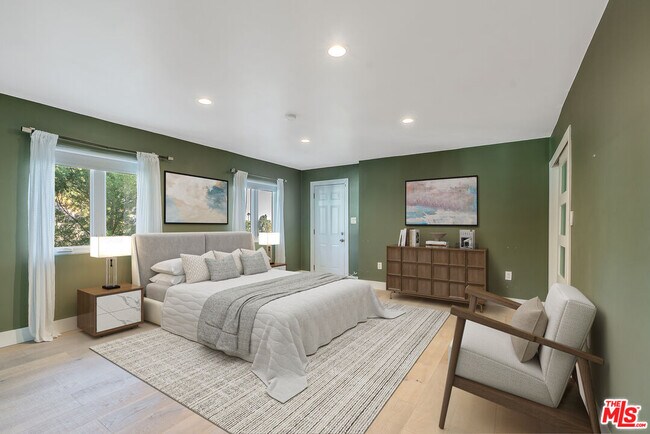 Building Photo - 2370 San Marco Dr