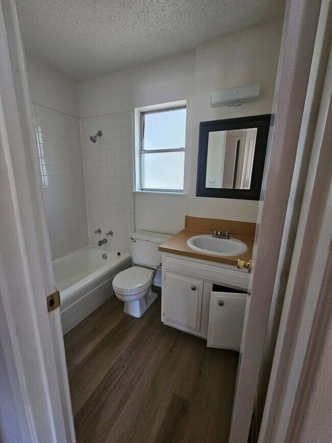 Foto del edificio - 8521 Dryfield Dr
