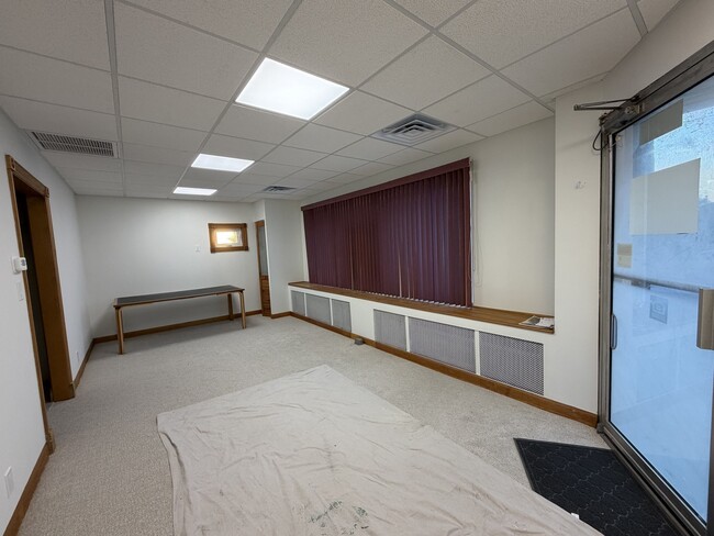 Building Photo - 4155 W Addison St