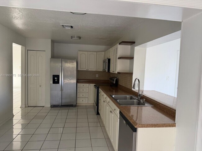 Building Photo - 12695 SW 144th Terrace