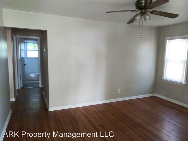 Foto del edificio - 2 br, 1 bath House - 23385 Hoover Ave