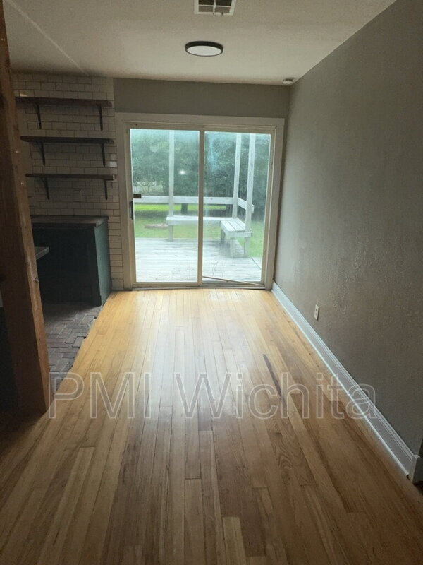 Foto del edificio - 608 N Parkwood Ln