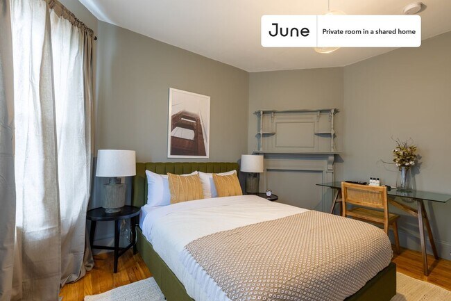 Foto del edificio - Room in Shared 4 bed/1 bath home