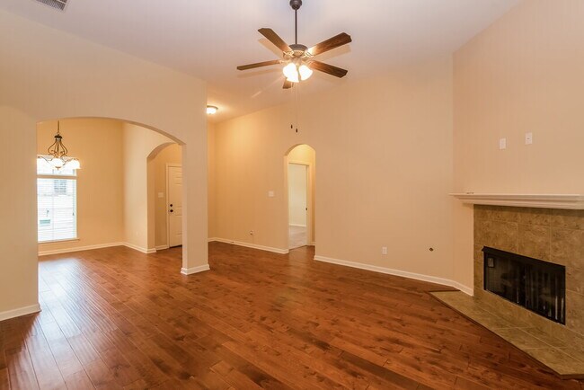 Building Photo - 6156 Trail Creek Ln