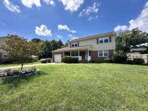 Building Photo - 604 Berkley Pl