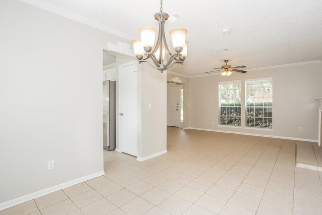 Building Photo - 22703 Stratford House Ln