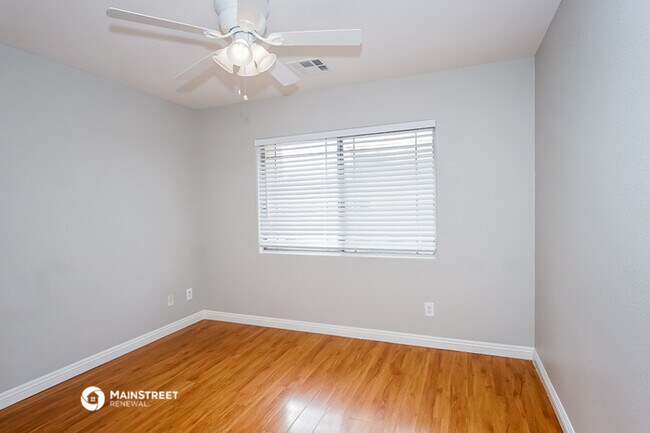Building Photo - 299 Red Eucalyptus Dr