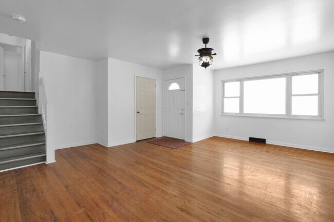 Foto del edificio - 1414 Shanley Dr