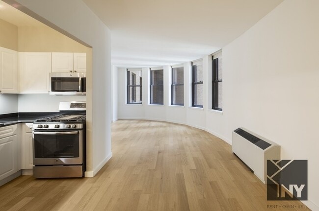 Building Photo - 225 Rector Pl