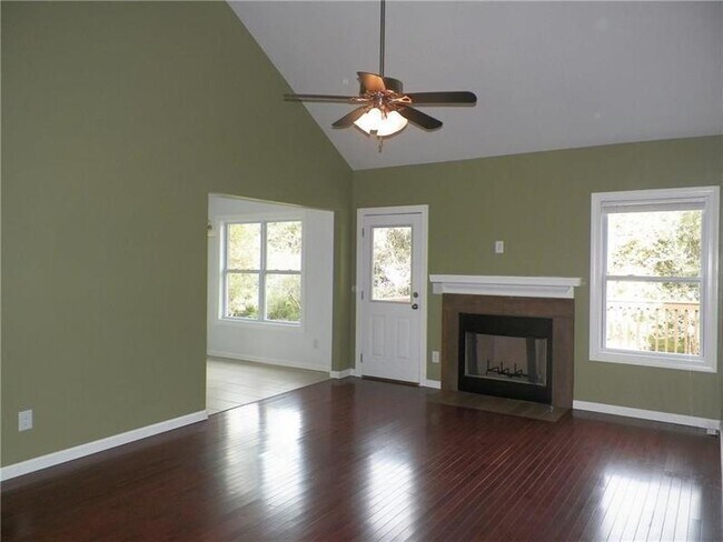 Foto del edificio - 4850 Griggs St
