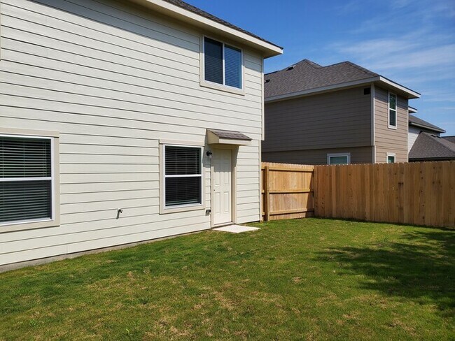 Foto del edificio - Alamosa Springs - 5744 Paseo Place, Bryan,...