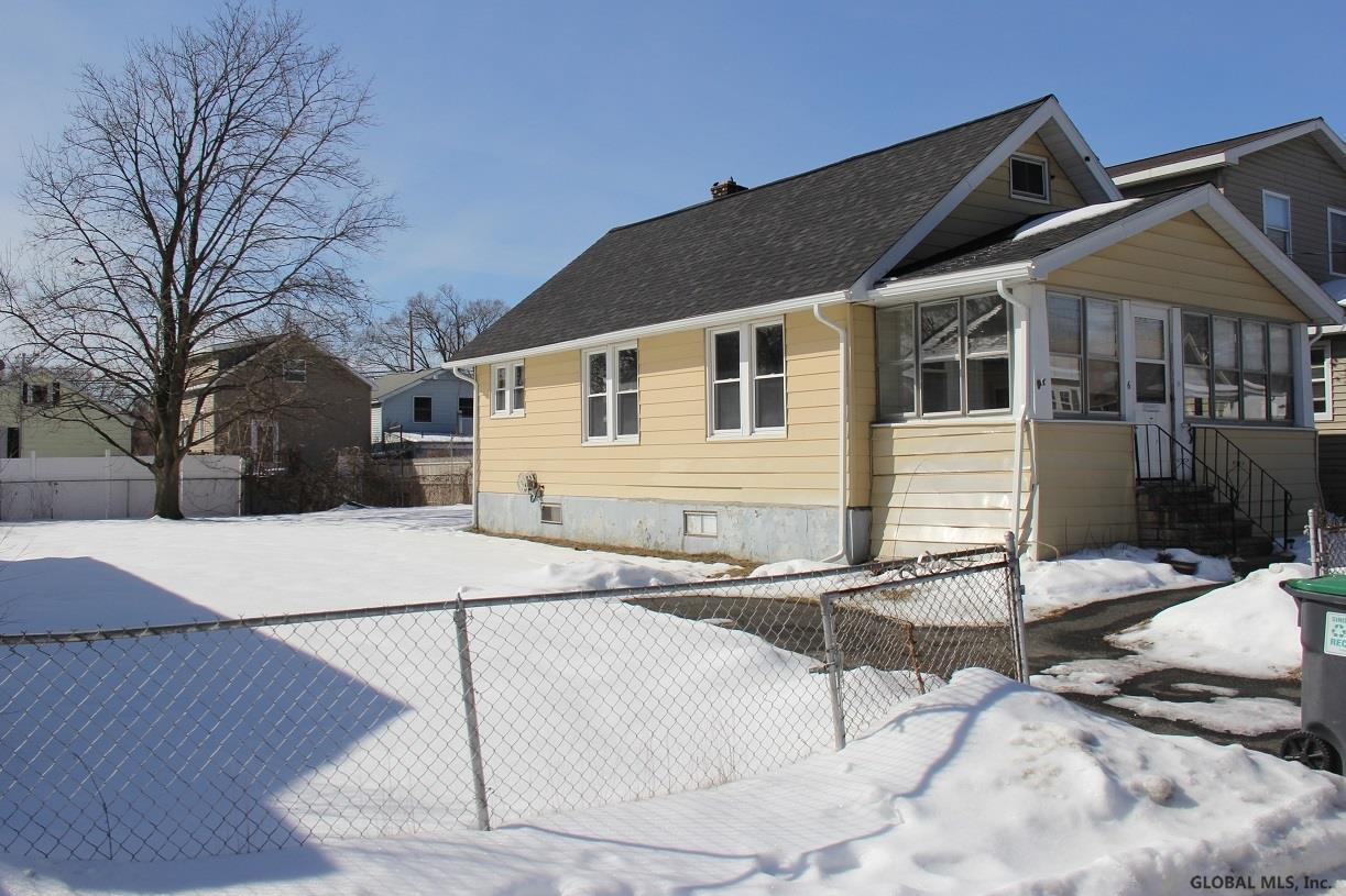 Primary Photo - 6 North St