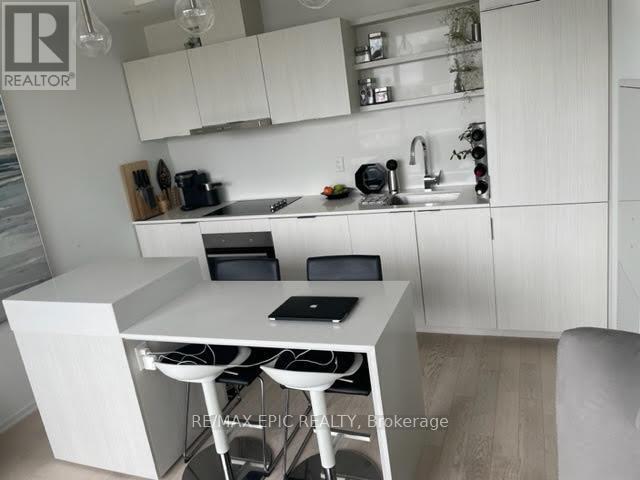 Building Photo - 16 Bonnycastle St