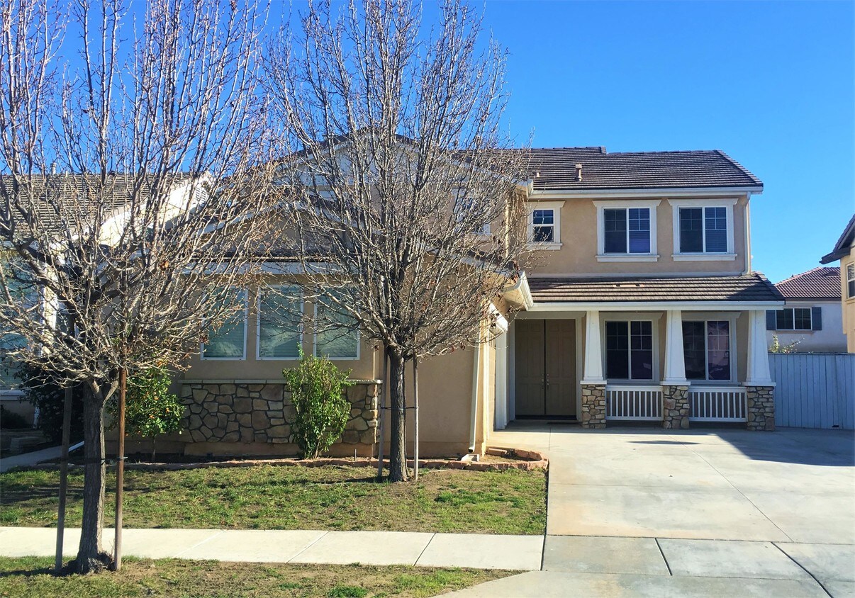 Foto principal - 4555 Pine White Rd