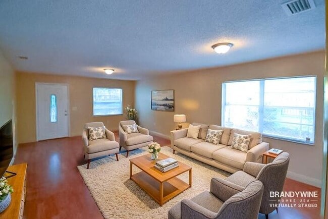 Foto del edificio - 2606 32nd Village Ave