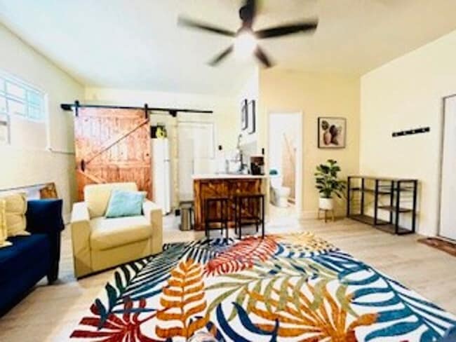 Foto del edificio - 507 NE 34th St