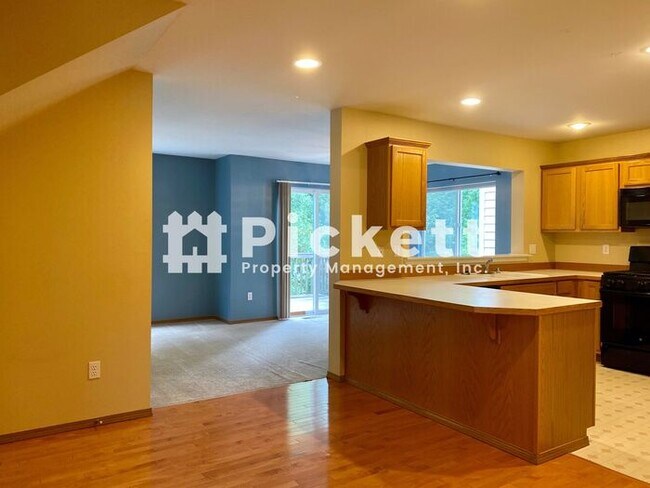 Building Photo - Charming Ridgetop Area 3 Bedroom