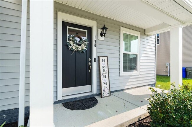 Foto del edificio - 138 Leslie Farms Dr