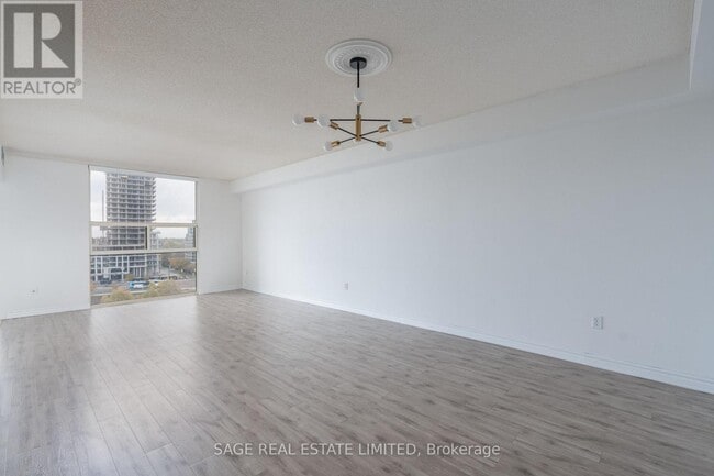 Building Photo - 30 Harding Blvd W