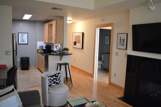 Foto del edificio - 333 W Mifflin St