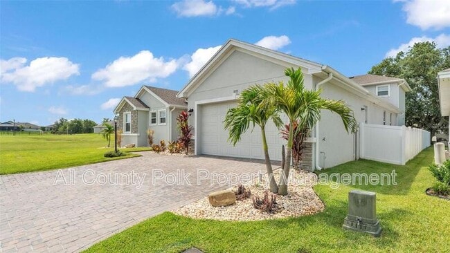 Foto del edificio - 1095 Woodland Oaks Dr