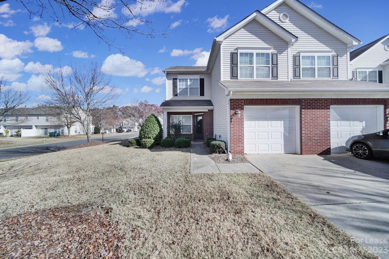 10350 Stineway Ct, Pineville, NC 28134 Townhome Rentals in Pineville