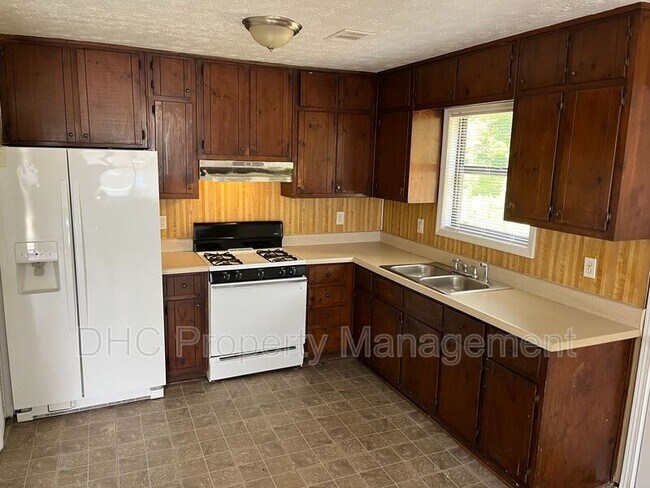 Foto del edificio - 9142 Bent Pine Ct NE